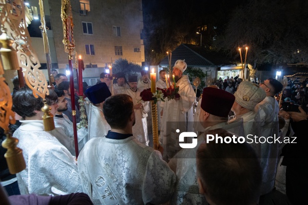 Müqəddəs Mürdaşıyan Zənənlər Kafedralında qeyd olunan Pasxa bayramı