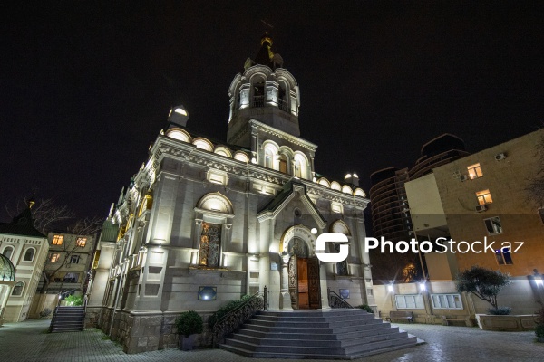 Müqəddəs Mürdaşıyan Zənənlər Kafedralında qeyd olunan Pasxa bayramı