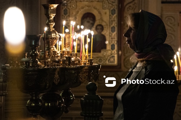 Müqəddəs Mürdaşıyan Zənənlər Kafedralında qeyd olunan Pasxa bayramı