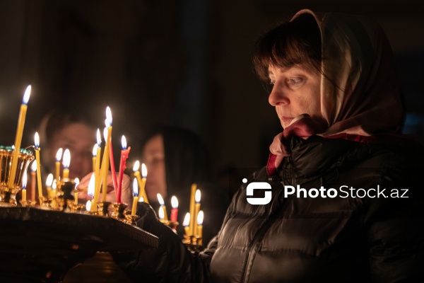 Müqəddəs Mürdaşıyan Zənənlər Kafedralında qeyd olunan Pasxa bayramı