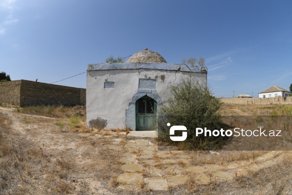 Nardaranda yerləşən Qədəmgah