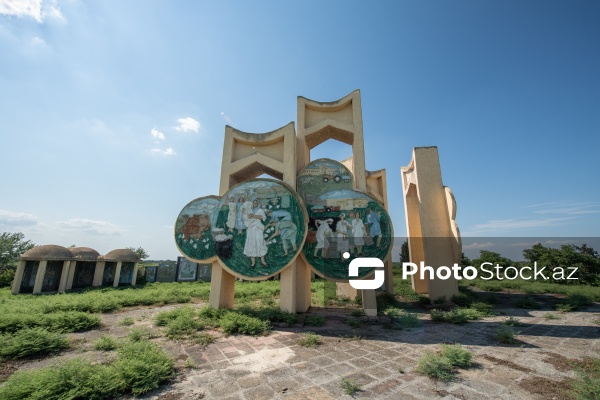 Neftçala şəhərində yerləşən mozaikalı park
