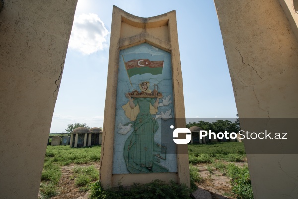 Neftçala şəhərində yerləşən mozaikalı park