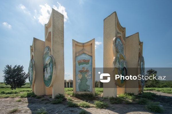 Neftçala şəhərində yerləşən mozaikalı park