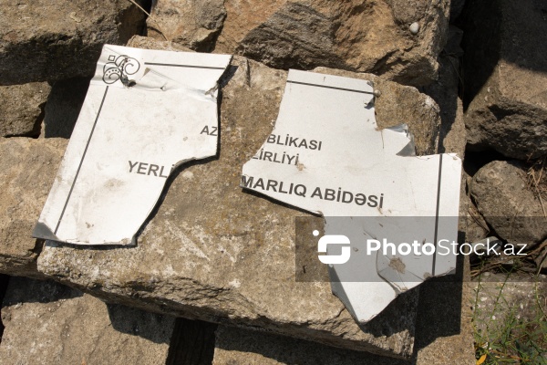 Neftçalada yerləşən XIX əsrə aid kilsə