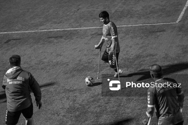 “Neftçi” İdman Klubunun amputant futbol komandasının məşq prosesi