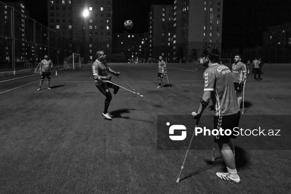 “Neftçi” İdman Klubunun amputant futbol komandasının məşq prosesi