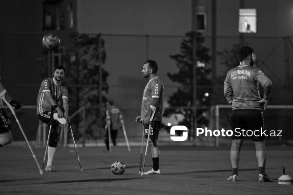 “Neftçi” İdman Klubunun amputant futbol komandasının məşq prosesi