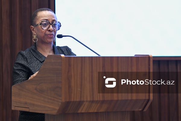 Enn Vetsi Mpoma - "Neokolonializm və qlobal bərabərsizlik" konfransında