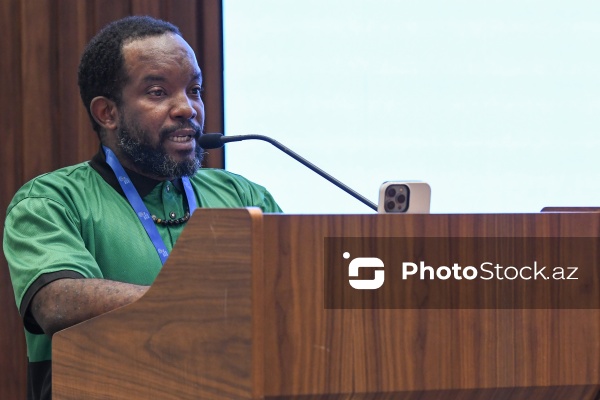 Daniel Dubua - "Neokolonializm və qlobal bərabərsizlik" konfransında