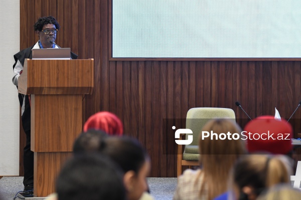 Jose Martin Jan-Pyer - "Neokolonializm və qlobal bərabərsizlik" konfransında