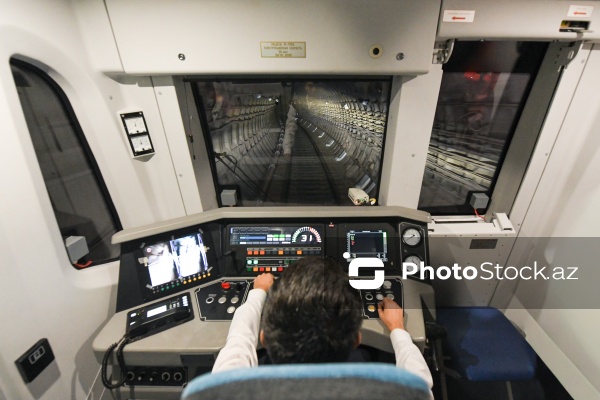 Bakı metropoliteninə gətirilən 3 yeni qatar