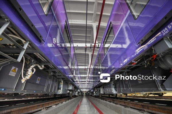 Bakı metropoliteninə gətirilən 3 yeni qatar