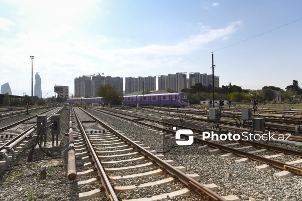 Bakı metropoliteninə gətirilən 3 yeni qatar