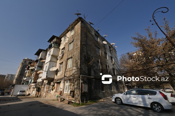 Nərimanov rayonu, Fətəli xan Xoyski 212 ünvanında yerləşən yaşayışa yararsız bina