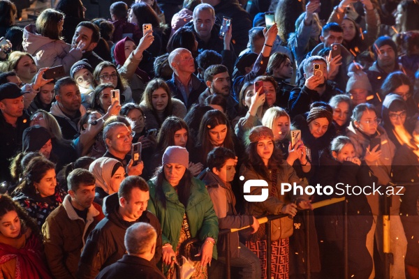 Novruz bayramı münasibətilə İçərişəhərdə qalanan tonqal