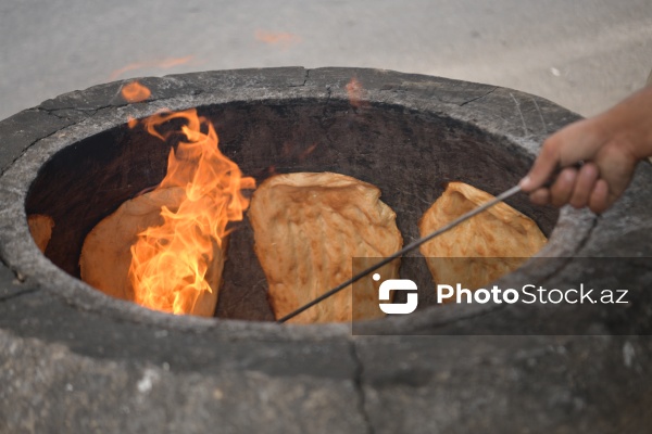 Ənənəvi dadların ünvanı olan yolüstü təndirxanalar