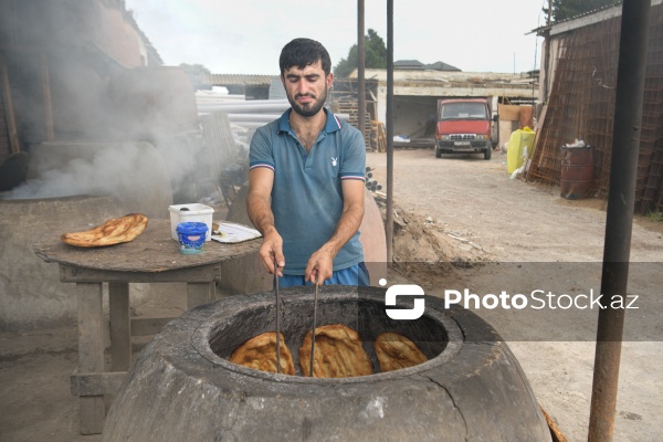 Ənənəvi dadların ünvanı olan yolüstü təndirxanalar