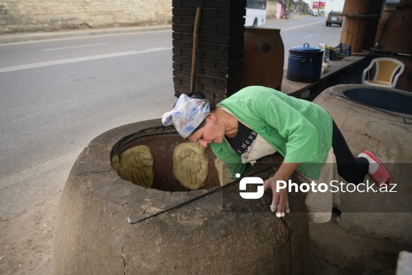Ənənəvi dadların ünvanı olan yolüstü təndirxanalar