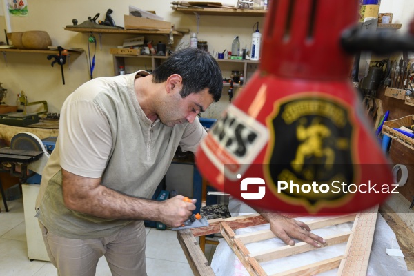 Özünəməxsus üslubu ilə seçilən tar ustası Fəxrəddin Cəfərov