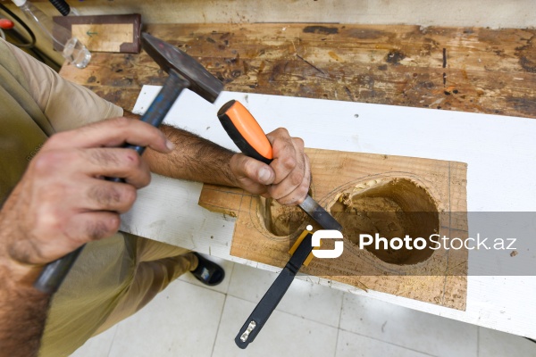 Özünəməxsus üslubu ilə seçilən tar ustası Fəxrəddin Cəfərov