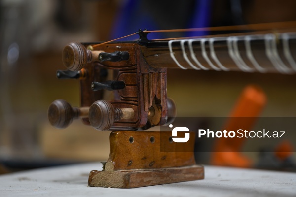 Özünəməxsus üslubu ilə seçilən tar ustası Fəxrəddin Cəfərov