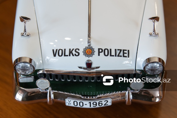 Kolleksiyaçı Rəhim Sultanovun avtomobil modelləri
