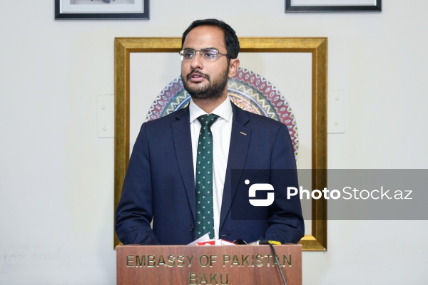 Həsneyn Ərşad - Pakistan səfirliyində keçirilən "Kəşmirin Qara Günü" tədbirində