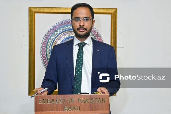Həsneyn Ərşad - Pakistan səfirliyində keçirilən "Kəşmirin Qara Günü" tədbirində