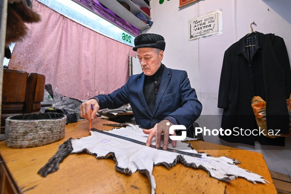 Papaqçılıq sənətini ailə ənənəsinə çevirən Sadu Xalayev