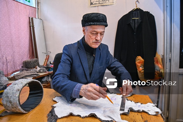 Papaqçılıq sənətini ailə ənənəsinə çevirən Sadu Xalayev