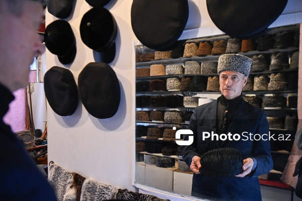 Papaqçılıq sənətini ailə ənənəsinə çevirən Sadu Xalayev