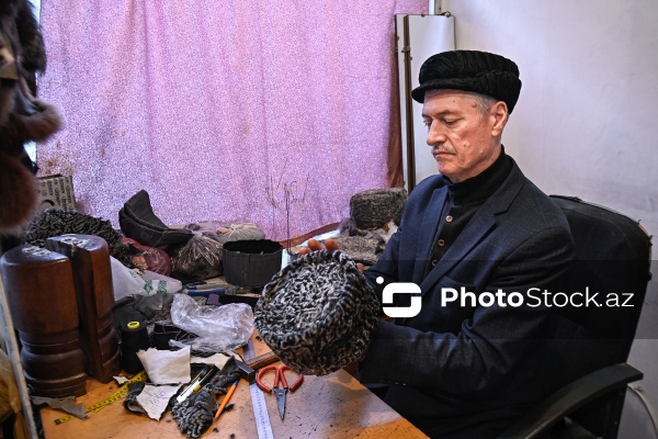 Papaqçılıq sənətini ailə ənənəsinə çevirən Sadu Xalayev