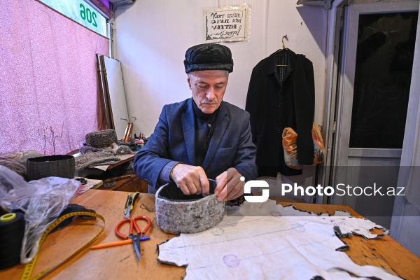 Papaqçılıq sənətini ailə ənənəsinə çevirən Sadu Xalayev