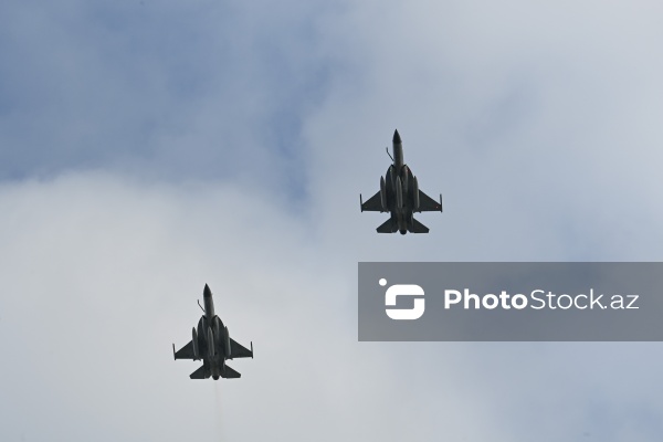 "F-16" qırıcı təyyarəsi