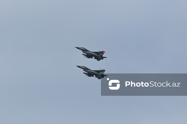 "F-16" qırıcı təyyarəsi