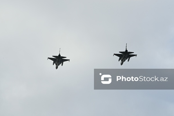 "F-16" qırıcı təyyarəsi