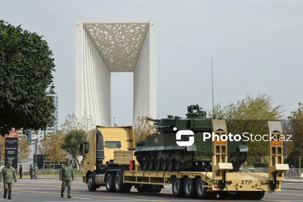 Zəfər Gününə həsr olunmuş hərbi parada hazırlıq məşqlərinin ikinci günü
