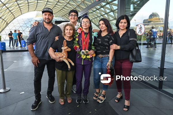 Paris Yay Paralimpiya Oyunlarında medal qazanmış Azərbaycan idmançıları Vətənə dönüblər