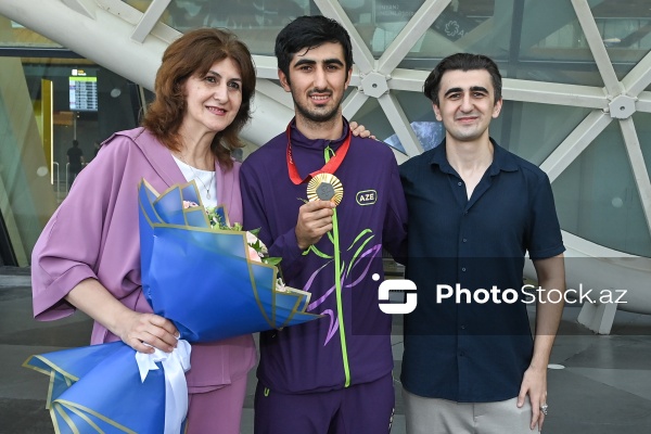 Paris Yay Paralimpiya Oyunlarında medal qazanmış Azərbaycan idmançıları Vətənə dönüblər