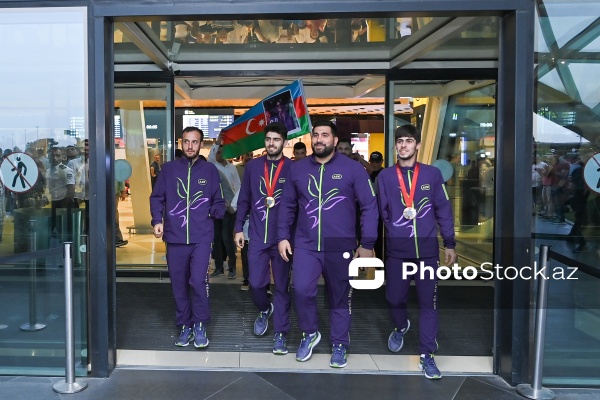 Paris-2024 Yay Paralimpiya Oyunlarında Paralimpiya ikincisi olmuş idmançılarımız vətənə döndü