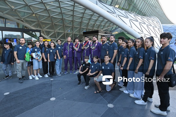 Paris-2024 Yay Paralimpiya Oyunlarında Paralimpiya ikincisi olmuş idmançılarımız vətənə döndü