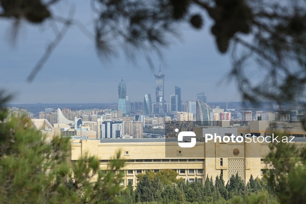 Payızın rənglərinə bürünən Mərkəzi Nəbatat Bağı