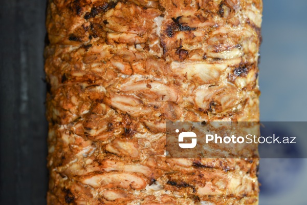 Paytaxt Bakıda fəaliyyət göstərən dönərxanalar