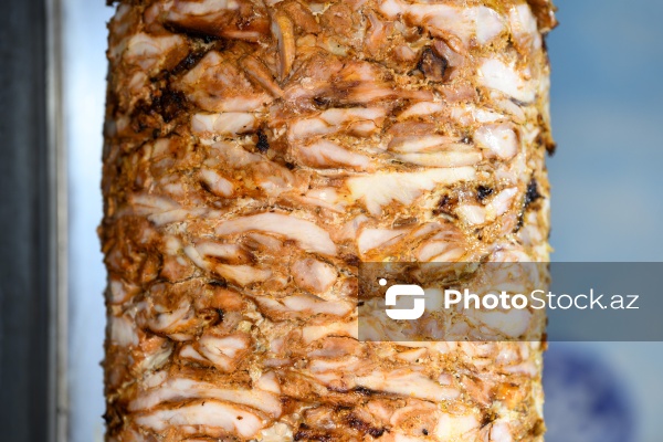 Paytaxt Bakıda fəaliyyət göstərən dönərxanalar