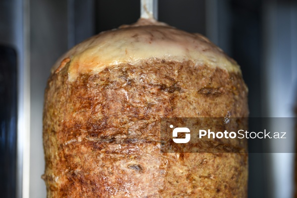 Paytaxt Bakıda fəaliyyət göstərən dönərxanalar