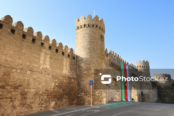 Qoşa Qala qapıları