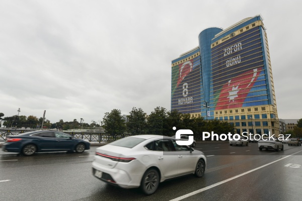 “Hilton Baku” hotelinin binası