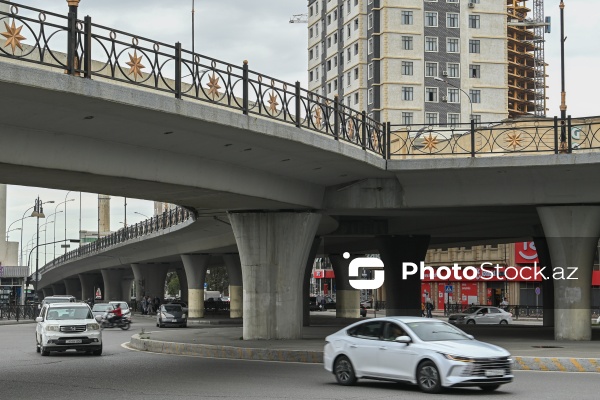 Paytaxt Bakının müxtəlif ərazilərində yerləşən körpülər