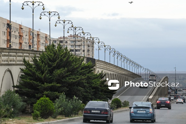 Paytaxt Bakının müxtəlif ərazilərində yerləşən körpülər